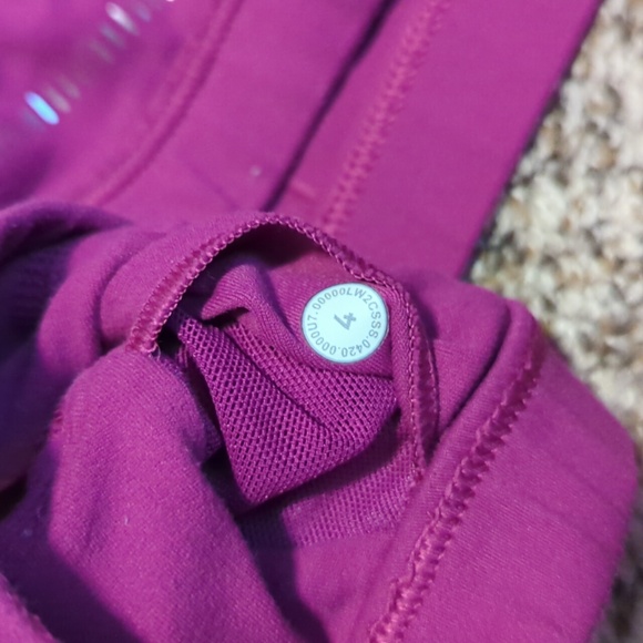 Lululemon Reflective Sports Bra - Picture 4 of 4